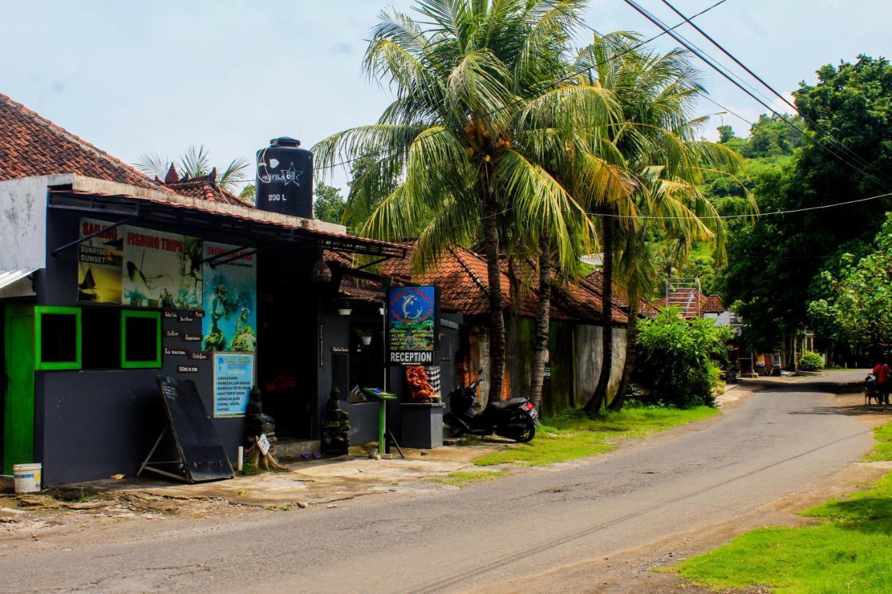 Coconut Beach Bungalows & Warung 아메드 외부 사진